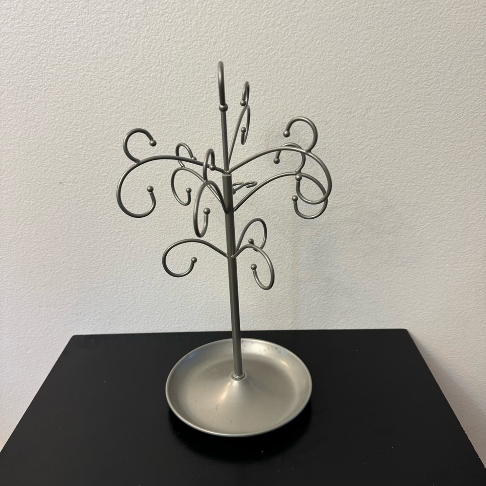 Umbra  Jewelry Holder organizer Display stand  14”